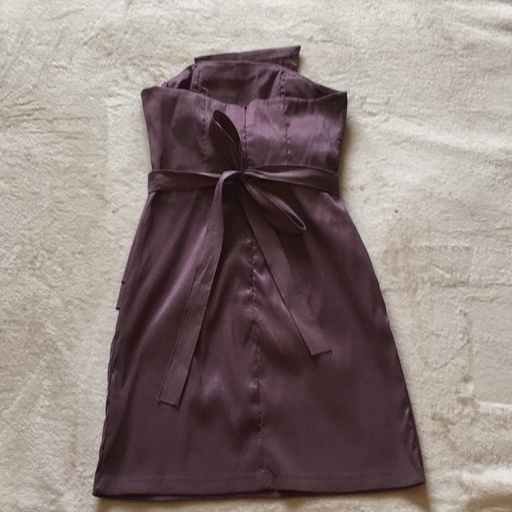 Romeo & Juliet Couture Strapless Cocktail Dress - Picture 4 of 4